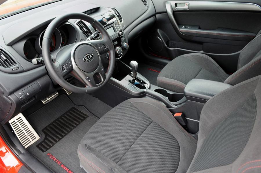  Kia Forte Koup 2009 года  (фото 110 из 169)